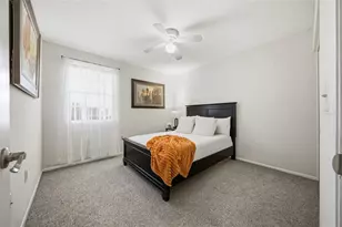 3884 59th Ave W, Bradenton, FL 34210 - Photo 13