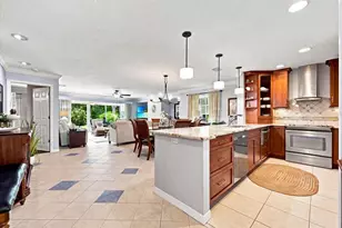 3252 Ringwood Meadow, Sarasota, FL 34235 - Photo 3