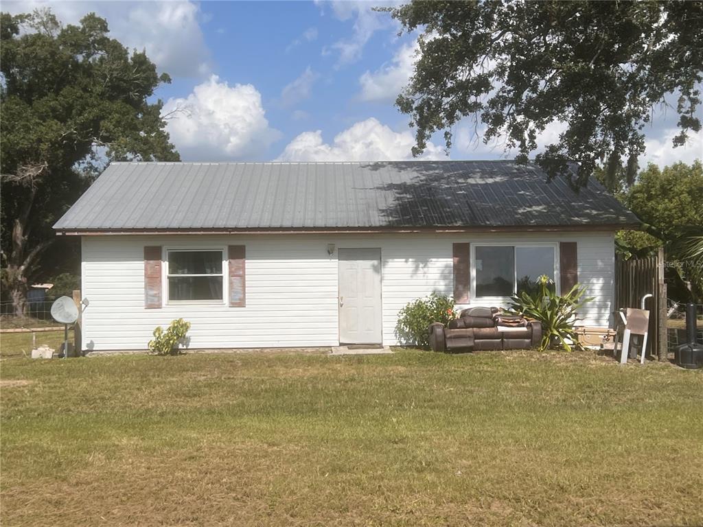 6586 NE Moore Ave - 6586 NE Moore Ave, Arcadia, FL 34266 Luxury Property | Jose Angel Pina