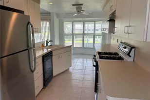 4411 Sailfish Ln, Palmetto, FL 34221 - Photo 5