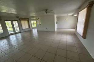 4411 Sailfish Ln, Palmetto, FL 34221 - Photo 7