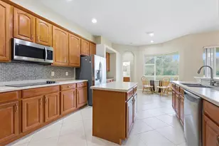 4612 62nd Ave E, Bradenton, FL 34203 - Photo 9