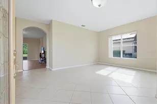 4612 62nd Ave E, Bradenton, FL 34203 - Photo 5