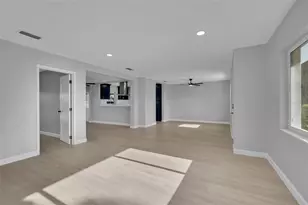 2769 Wisteria Pl, Sarasota, FL 34239 - Photo 27