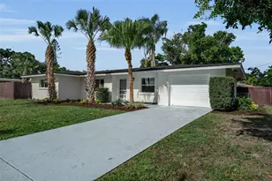 2769 Wisteria Pl, Sarasota, FL 34239 - Photo 3