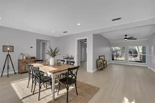 2769 Wisteria Pl, Sarasota, FL 34239 - Photo 23