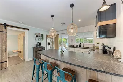 2304 Bahia Vista Street, Sarasota, FL 34239 - Photo 9