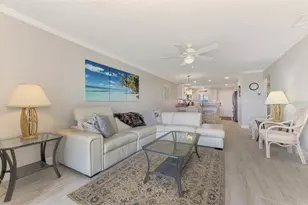 1608 Stickney Point Rd, Sarasota, FL 34231 - Photo 17