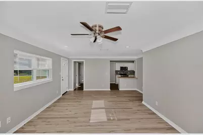 5131 Aragon Way S, Saint Petersburg, FL 33705 - Photo 11