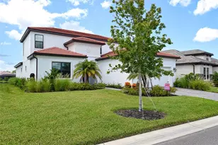 437 Alberata Wy, Nokomis, FL 34275 - Photo 3