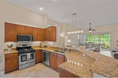 7617 Whitebridge Glen, University Park, FL 34201 - Photo 7