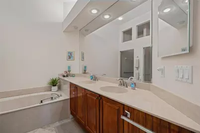 7617 Whitebridge Glen, University Park, FL 34201 - Photo 21