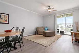 5681 Bentgrass Dr, Sarasota, FL 34235 - Photo 9
