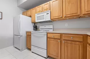 5681 Bentgrass Dr, Sarasota, FL 34235 - Photo 13