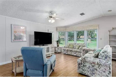 8530 Countess Avenue Circle, Palmetto, FL 34221 - Photo 3