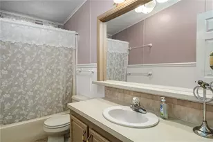 8530 Countess Ave Cir, Palmetto, FL 34221 - Photo 19