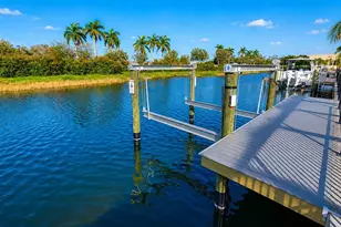 1706 8th St E, Palmetto, FL 34221 - Photo 5