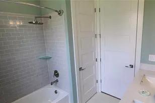 1706 8th St E, Palmetto, FL 34221 - Photo 31