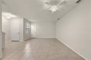 3717 Parkridge Cir, Sarasota, FL 34243 - Photo 5
