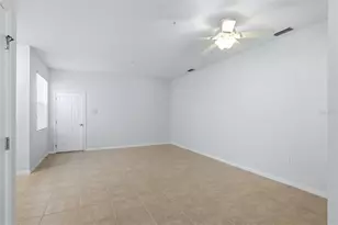 3717 Parkridge Cir, Sarasota, FL 34243 - Photo 7