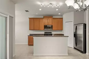 3717 Parkridge Cir, Sarasota, FL 34243 - Photo 19