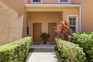 3717 Parkridge Cir, Sarasota, FL 34243 - Photo 3