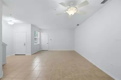 3717 Parkridge Circle #6-102, Sarasota, FL 34243 - Photo 5