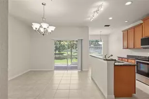 3717 Parkridge Cir, Sarasota, FL 34243 - Photo 15