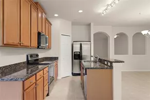 3717 Parkridge Cir, Sarasota, FL 34243 - Photo 21