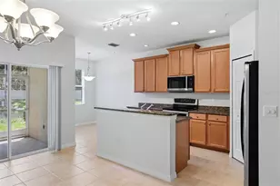 3717 Parkridge Cir, Sarasota, FL 34243 - Photo 19