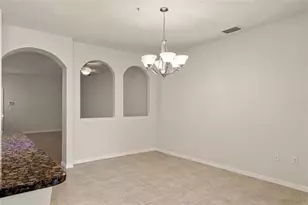 3717 Parkridge Cir, Sarasota, FL 34243 - Photo 23