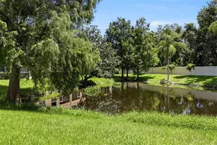3717 Parkridge Cir, Sarasota, FL 34243 - Photo 39