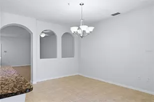 3717 Parkridge Cir, Sarasota, FL 34243 - Photo 15