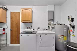 3409 18th Ave Dr W, Bradenton, FL 34205 - Photo 35