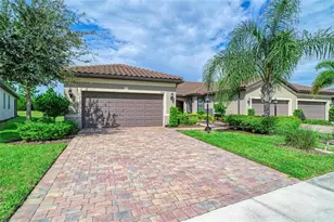 17648 Northwood Pl, Lakewood Ranch, FL 34202 - Photo 3