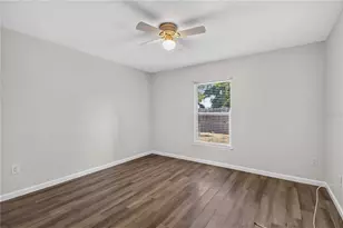 2311 54th Ave Dr W, Bradenton, FL 34207 - Photo 13