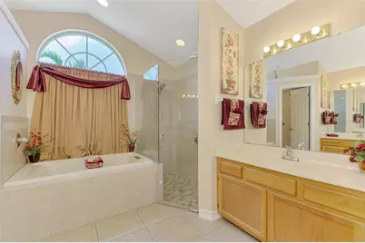 3911 77th Place E, Sarasota, FL 34243 - Photo 19