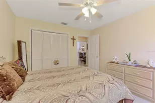 3911 77th Pl E, Sarasota, FL 34243 - Photo 23