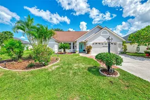 3911 77th Pl E, Sarasota, FL 34243 - Photo 1
