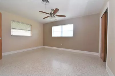 6611 Colonial Drive, Sarasota, FL 34231 - Photo 11