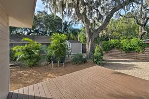 1832 Worrington St, Sarasota, FL 34231 - Photo 3