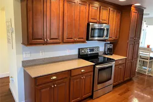 1832 Worrington St, Sarasota, FL 34231 - Photo 5