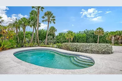 7665 Sanderling Road, Sarasota, FL 34242 - Photo 81