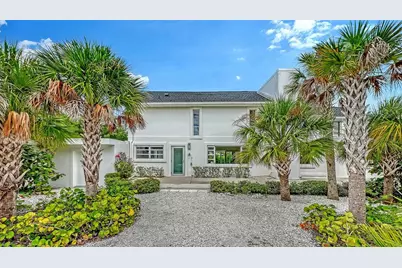 7665 Sanderling Road, Sarasota, FL 34242 - Photo 9