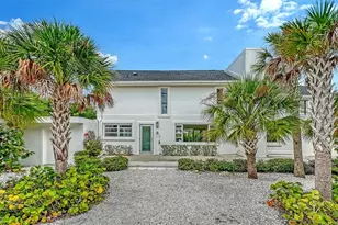 7665 Sanderling Rd, Sarasota, FL 34242 - Photo 9