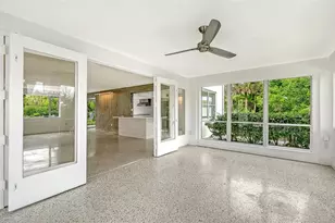7665 Sanderling Rd, Sarasota, FL 34242 - Photo 35