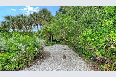 7665 Sanderling Road, Sarasota, FL 34242 - Photo 79