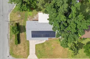 1906 15th Ave Dr W, Bradenton, FL 34205 - Photo 25