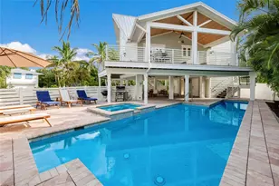 315 Hammock Cir, Anna Maria, FL 34216 - Photo 43