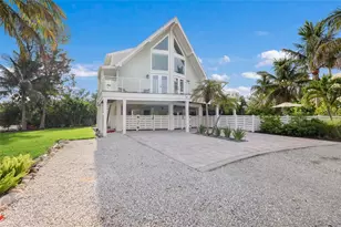 315 Hammock Cir, Anna Maria, FL 34216 - Photo 5